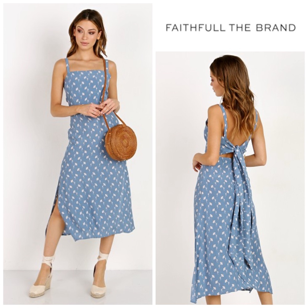 Faithfull The Brand Katergo Midi Dress in Marcie Floral Light Blue Size Small